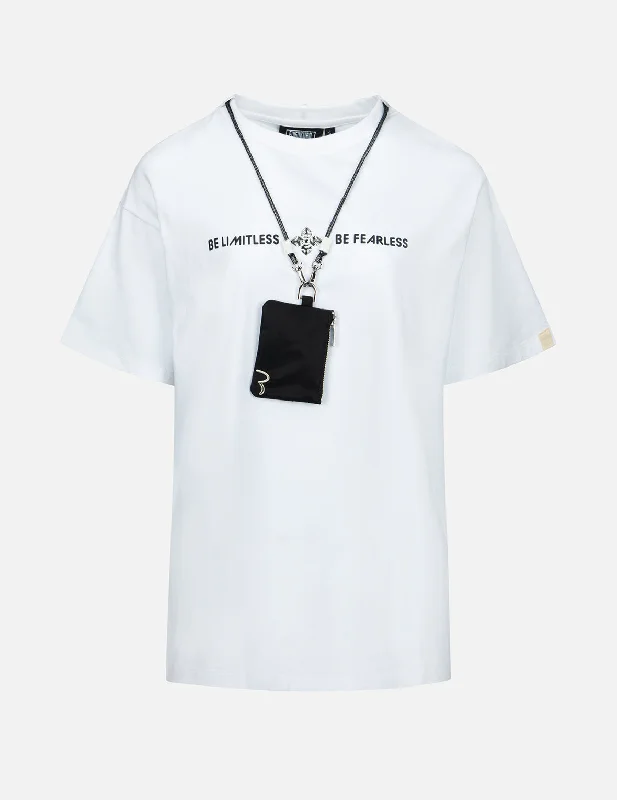 Slogan Print T-shirt With a Detachable Pouch